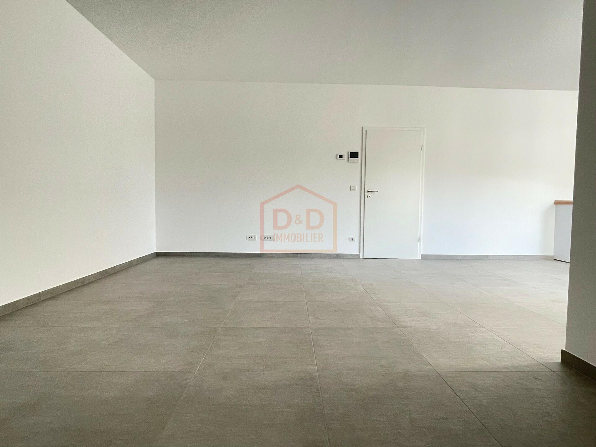 Appartement à Weidingen, 85 m², 2 chambres, 1 garage, 1 700 €/mois